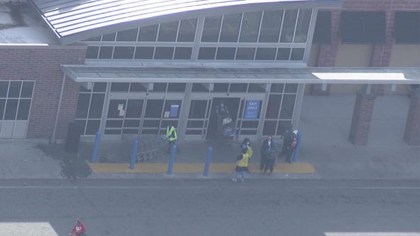 Walmart loss prevention employee shot by shoplifting suspect, police say