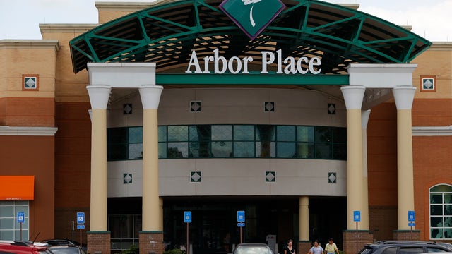 Gunshots at Douglasville mall send shoppers into panic