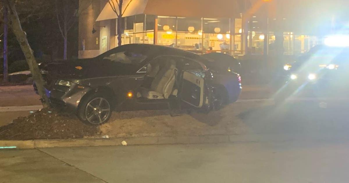 Buckhead shooting ends in car crash and 1 dead, 1 injured | FOX 5 Atlanta