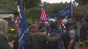 Pro-Trump demonstrators break through gate at Governor Inslee's mansion