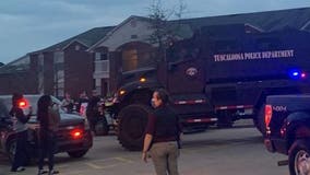 Mississippi man held in shooting of Alabama police officer