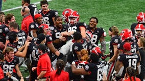 Podlesny’s FG lifts Georgia past Cincinnati in Peach Bowl