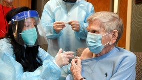 US pharmacies, grocery stores to receive a million doses of COVID-19 vaccine next week