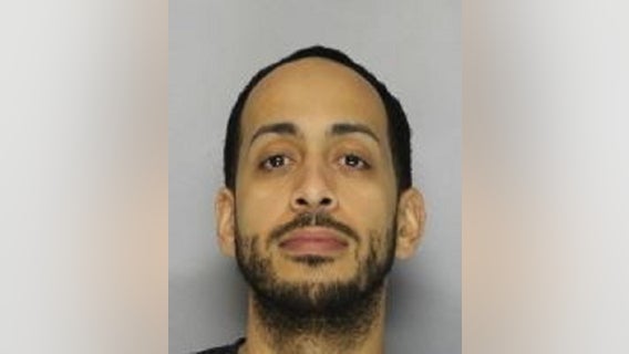 Man arrested for kidnapping ex-girlfriend at gunpoint, deputies say