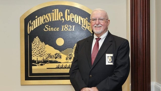 Georgia chaplain, Navy veteran dies after battle with COVID-19