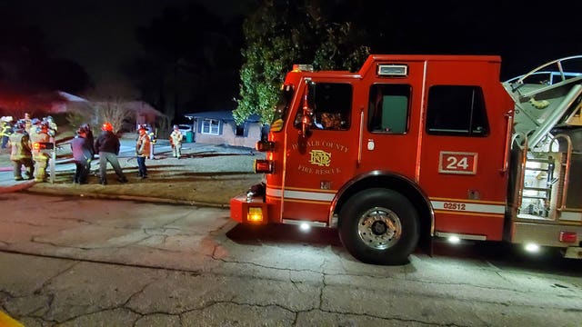 4 kids, 1 adult killed in overnight house fire in DeKalb County