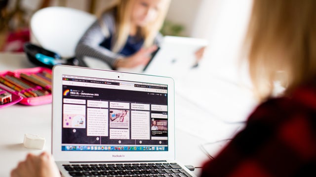 Cobb County Schools set to temporarily switch to digital learning