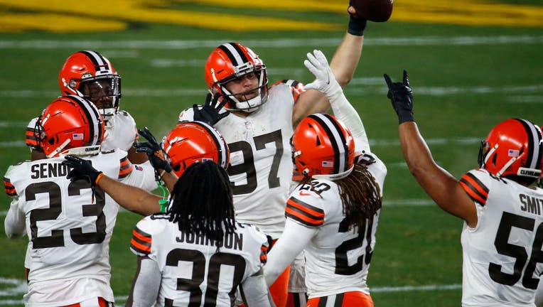 Steelers vs. Browns, Wild Card: 1st quarter live in-game update