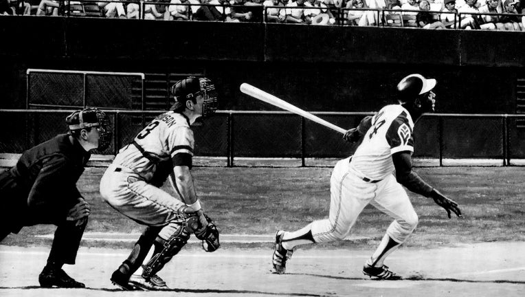 Hank Aaron, home run hero