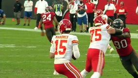 Brady, Mahomes have mastered the art of avoiding the sack