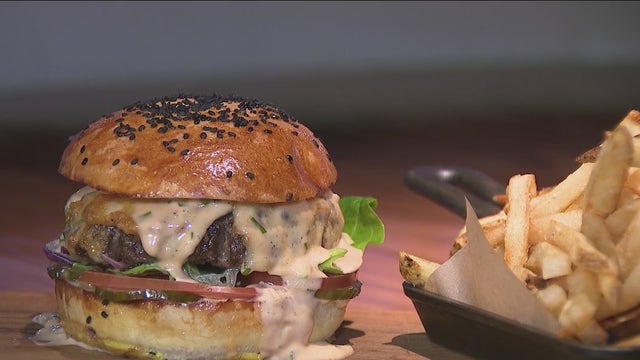 Burgers with Buck celebrates 250 burgers at STK Atlanta