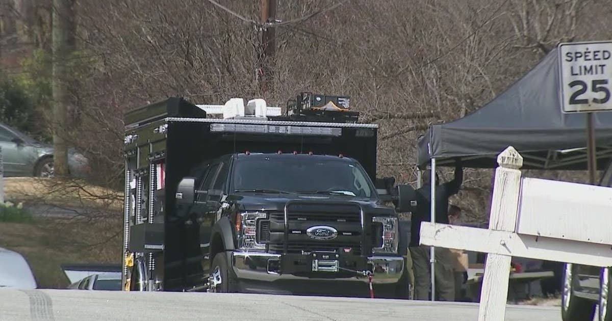FBI raids DeKalb County home | FOX 5 Atlanta