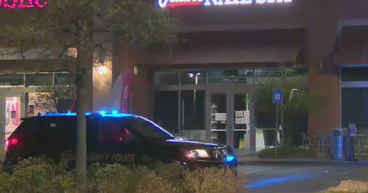 2 shot during fight at Cobb County shopping center, police say | FOX 5 ...