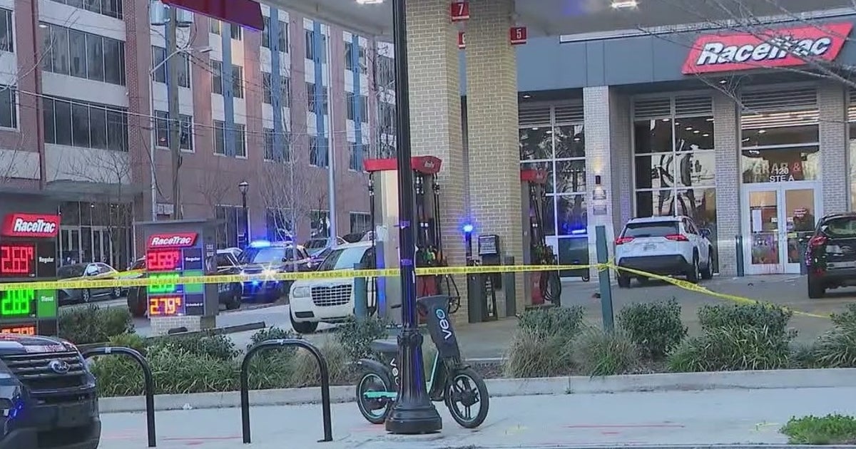 1 shot, 1 injured in downtown Atlanta shooting | FOX 5 Atlanta