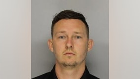 Deputies: Georgia teacher accused of sending explicit photo to student