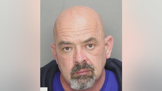 Austell police officer arrested on multiple child molestation charges