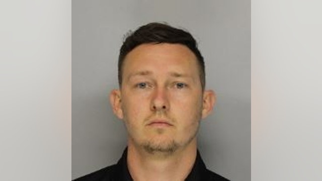 Deputies: Georgia teacher accused of sending explicit photo to student