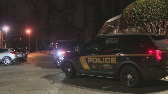 2 teens hospitalized, 2 arrested after fight at Brookhaven apartments, police say