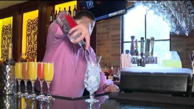 Bill permanently legalizing 'to-go' cocktails passes, awaits governor's signature