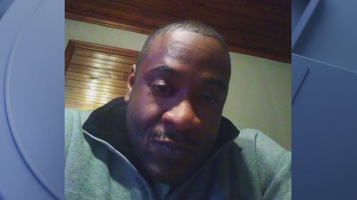 Family: Douglas County man found dead hanging from tree is suspicious - Vimarsana News