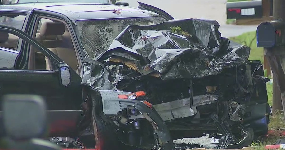 Police: 4-year-old killed after stolen car crashes into vehicle | FOX 5 ...