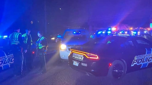 Officials: Suspect rams Dunwoody police vehicles with stolen car