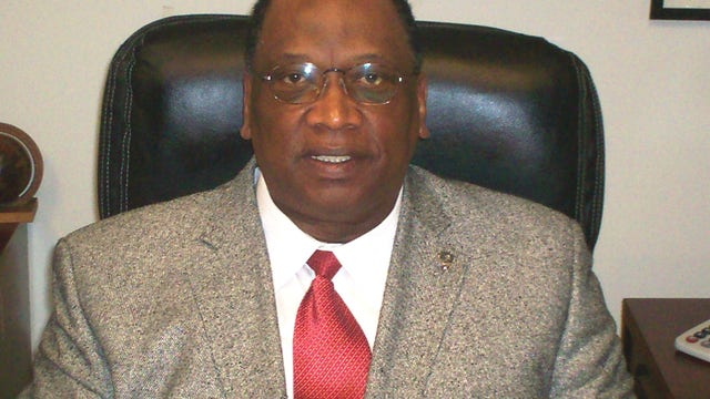 Former Fulton County Sheriff McMichael dies