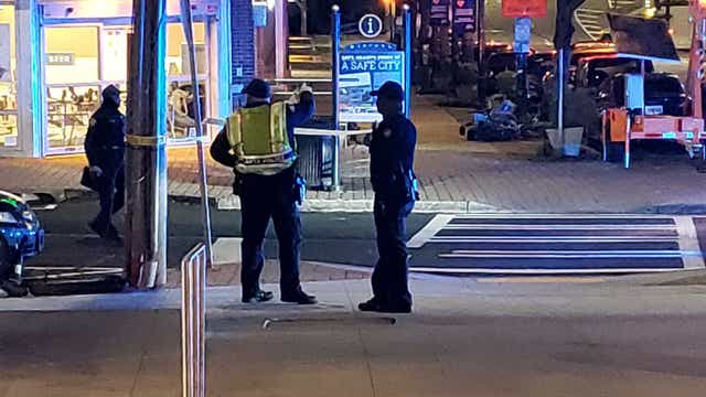 Atlanta police officer fires shot at Midtown robbery suspect