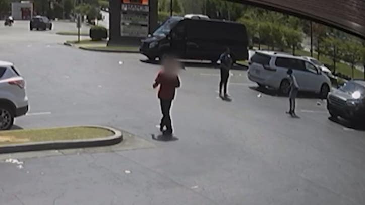 Police investigating shooting outside southwest Atlanta shopping plaza - Vimarsana News