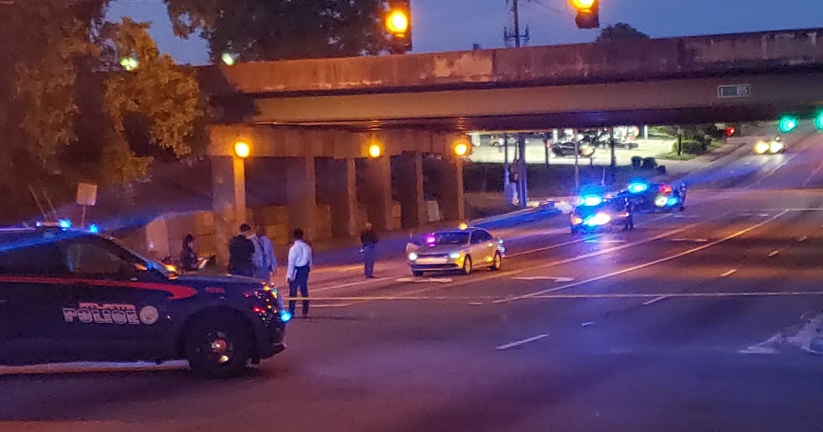 Lyft passenger shot under I-85 overpass in SW Atlanta | FOX 5 Atlanta