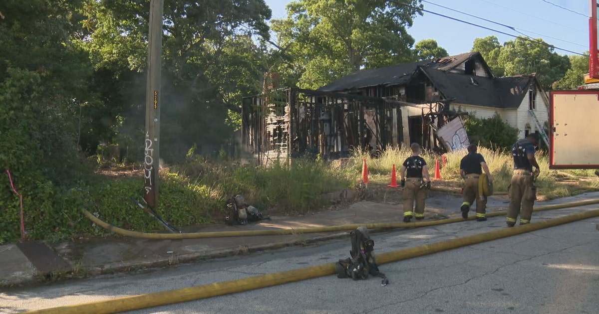 Atlanta fire: Crews respond to blaze that consumes two houses | FOX 5 ...