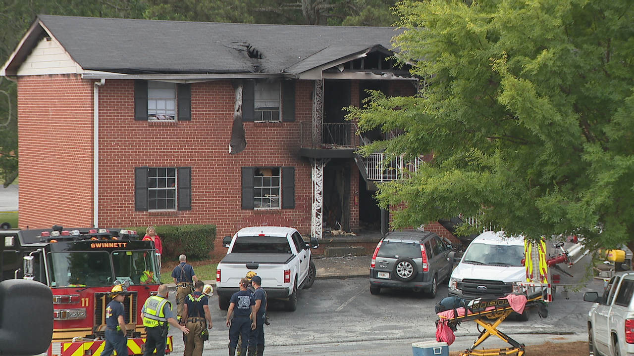 Woman dies in Norcross apartment fire, official says