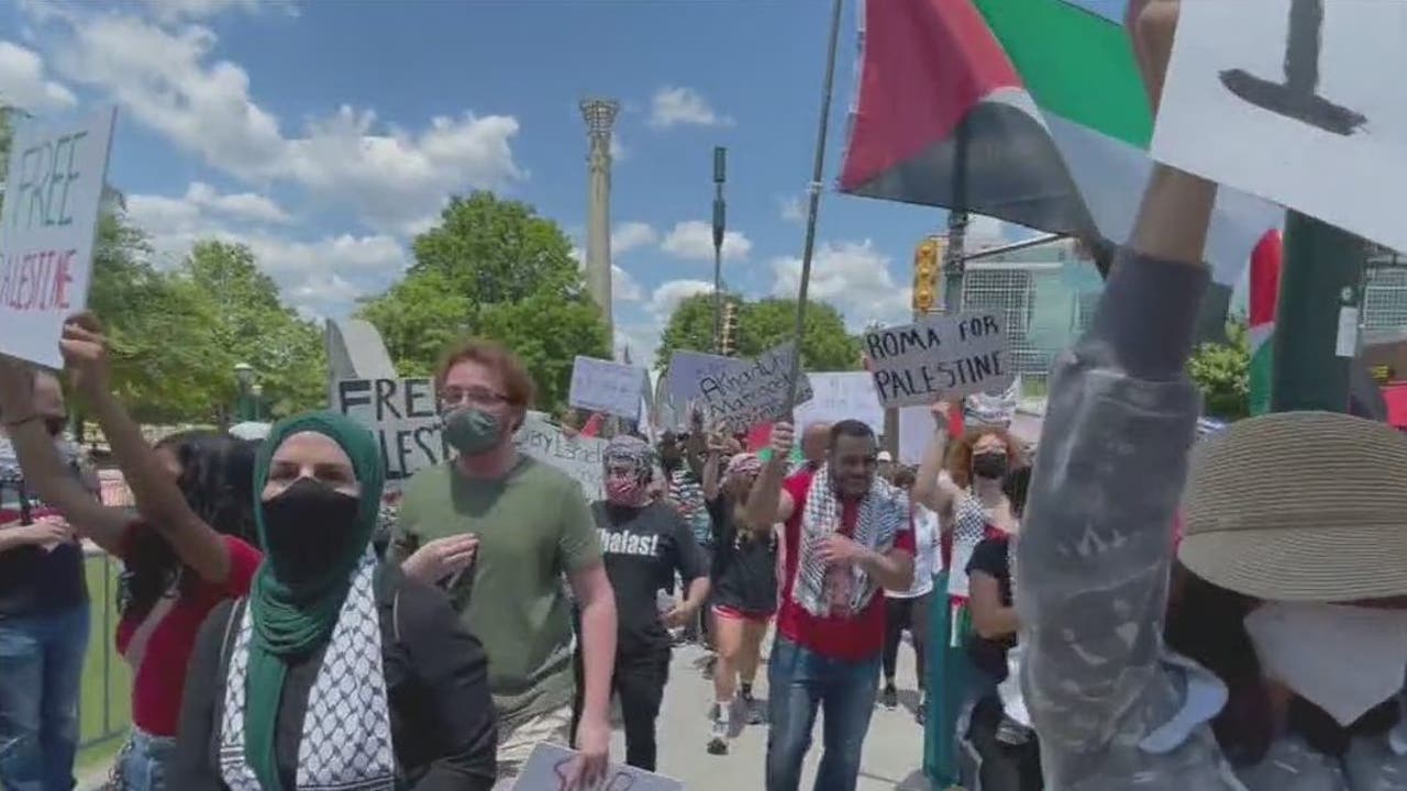 Palestinian supporters hold rally in Downtown Atlanta