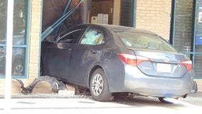 Car crashes into Buckhead bookstore