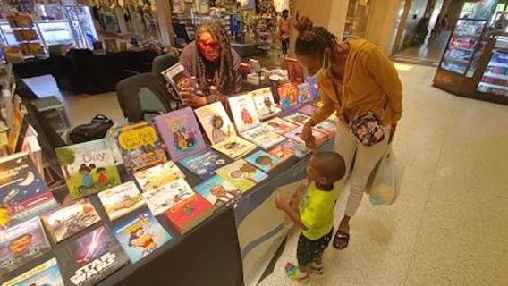 Former Atlanta Public Schools teacher hopes to open book store to help with childhood literacy