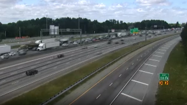Wreck on I-85 southbound closes two lanes in Gwinnett County