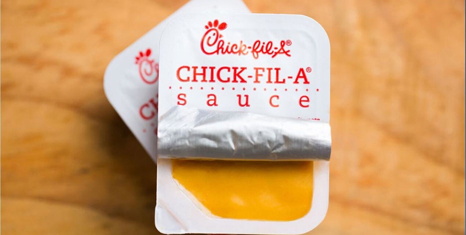 https://images.foxtv.com/static.fox5atlanta.com/www.fox5atlanta.com/content/uploads/2021/05/932/470/chick-fil-a-sauce.jpg?ve=1&tl=1