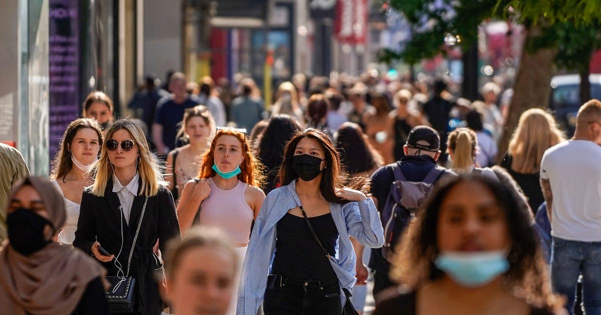 Should you mask up again because of Delta variant? One expert weighs in ...