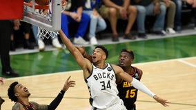 Hawks blown out in Game 2, 125-91