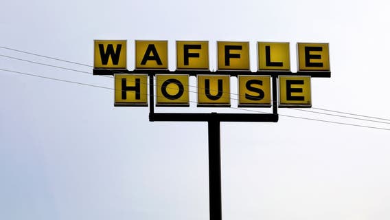 Waffle House employee shot by customer, Stockbridge police say