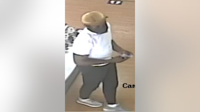 Police working to locate man suspected of stealing iPhones from store