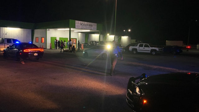 Man shot outside South Fulton roller rink, police say