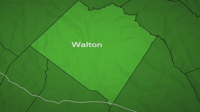 Deputies shoot, kill man after standoff in Walton County