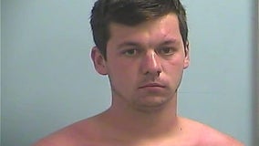 Dawson County man charged with assault, battery at Applebee's