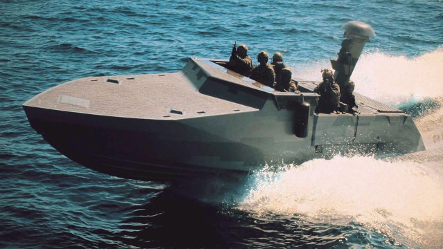 1st female sailor completes Navy special warfare training