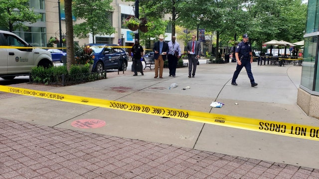 Police investigating fatal stabbing on sidewalk in Midtown