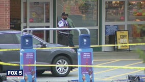 One dead, one wounded during shooting at busy Sandy Springs shopping center