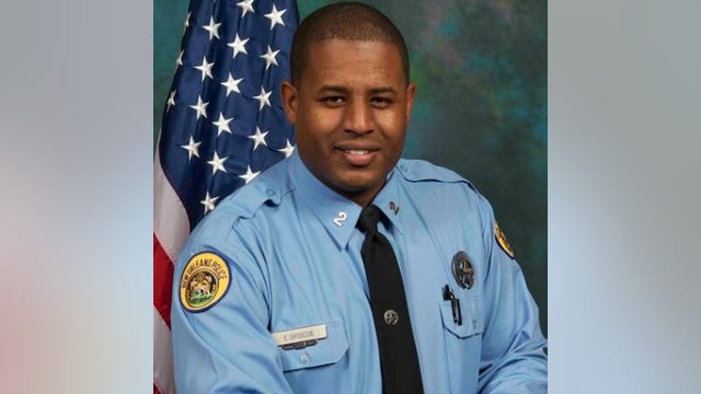 Off-duty New Orleans PD officer killed outside Galleria-area restaurant, gunmen still on the loose