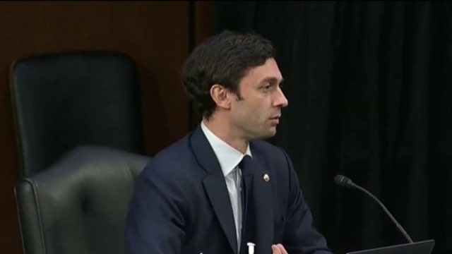 Jon Ossoff introduces bill to establish statutory federal right to vote