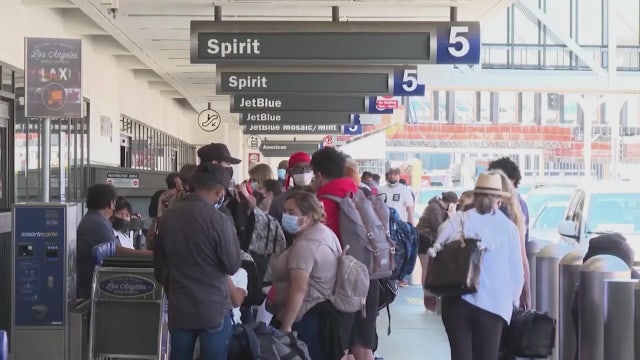 Travelers stranded in Atlanta airport after airlines cancel flights
